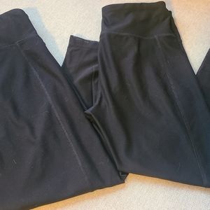 Sheer bottom Capri workout pants Size M